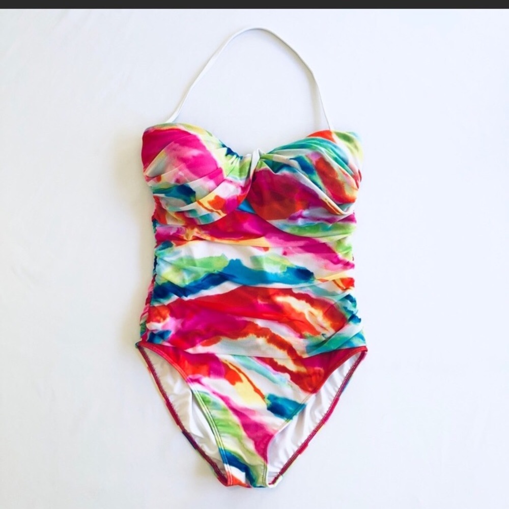 One-piece halter bathing suit